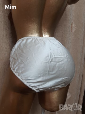 44 Бяла бикина от сатенена коприна/100 % silk, снимка 2 - Бельо - 40408722