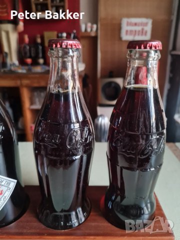 Комплект Coca Cola, 4 различни бутилки върху дървена дъска., снимка 6 - Колекции - 43368310
