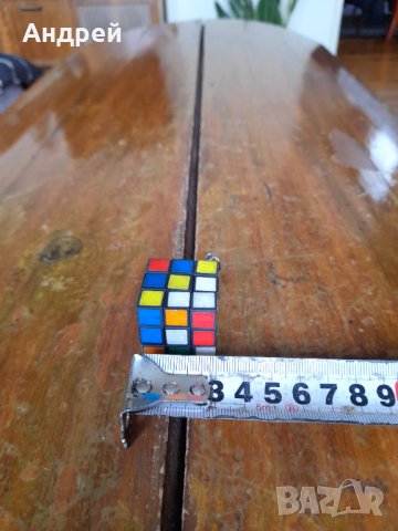 Стар ключодържател кубче Рубик, снимка 3 - Други ценни предмети - 40822567