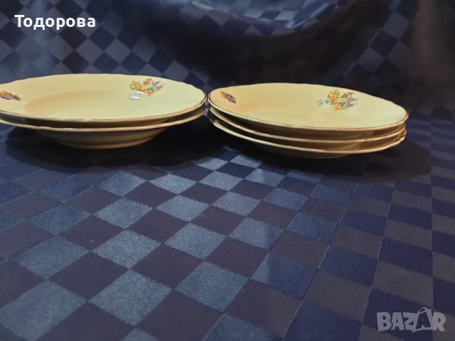 Порцеланови чинии - Китка Нови пазар - 5 броя , снимка 4 - Сервизи - 47608490