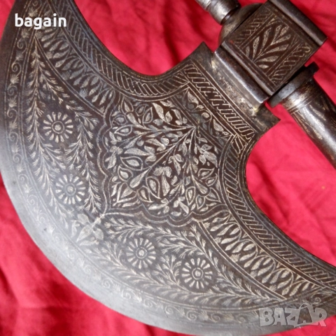 Дервишка бойна брадва със сребърна инкрустация., снимка 2 - Антикварни и старинни предмети - 52652443