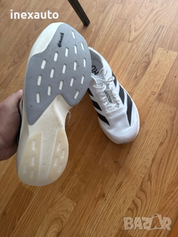 Продавам чисто нови Adidas  Adizero EVO SL, снимка 2 - Маратонки - 53355229