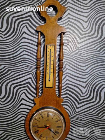 Стар дървен часовник термометър влагометър, снимка 2 - Антикварни и старинни предмети - 43657236