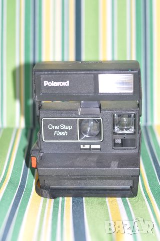 Фотоапарат за моментални снимки Polaroid One Step Flash, снимка 1 - Фотоапарати - 43046016