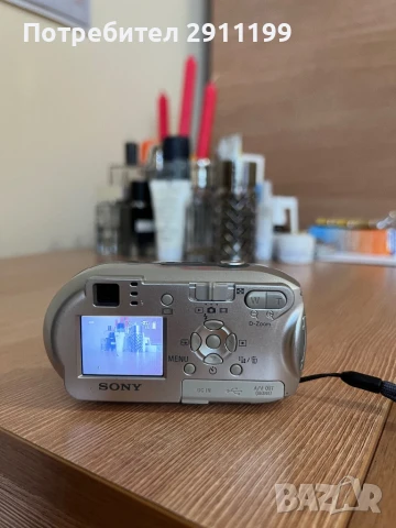 Фотоапарат Sony 4,1Mp, снимка 3 - Фотоапарати - 50726381