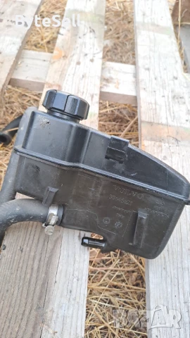 Казанче за хидравлично масло за Volvo S60 2005г