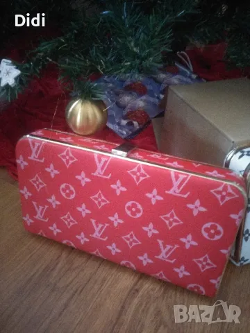 Чанти Пликове Клъч Луи Вютон