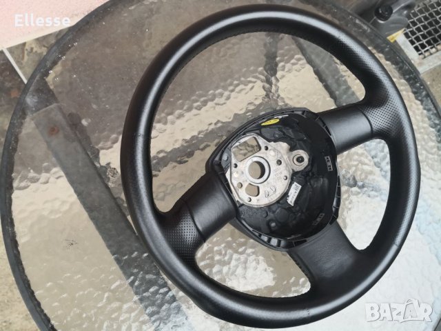 Коже волан Audi A3 A4 A6 , снимка 3 - Части - 27159322