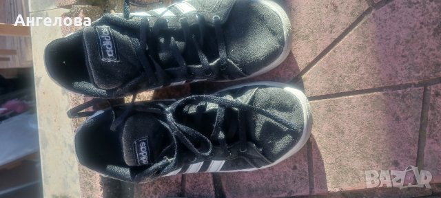 Маратонки Адидас, ботуши за дъжд 