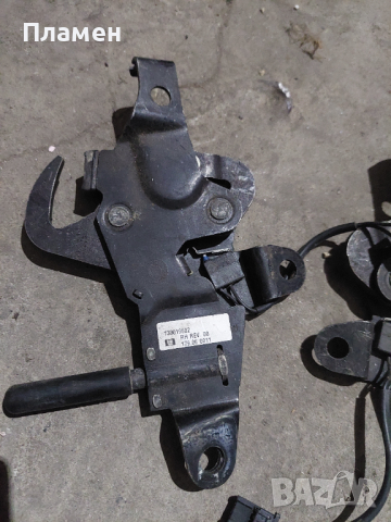 Механизми за заключване на тавана Opel Astra H Twintop , снимка 2 - Части - 44894465