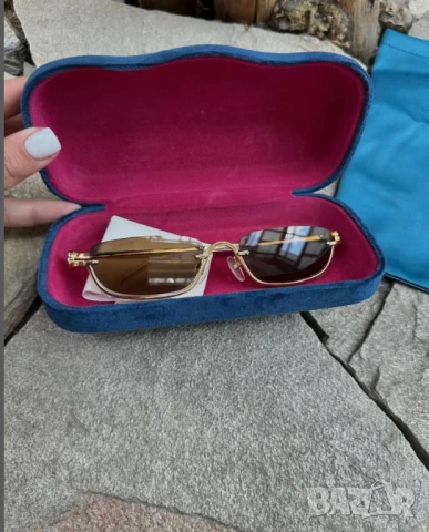 очила  с калъф, кутия и ув защита gucci