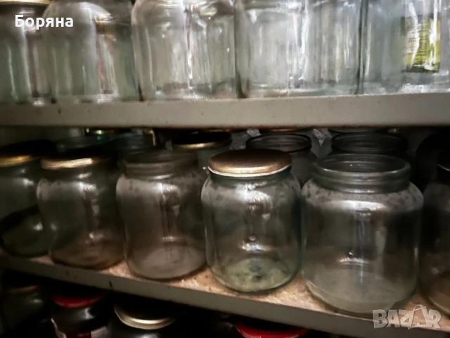 Буркани различни видове 0.50 лв. 