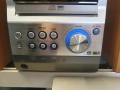 Аудиосистема Samsung MM-ZJ8 с две тонколони и дистанционно. Има ради, дуск, касета и aux. В отлично , снимка 9