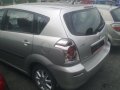 Toyota Corolla Verso 2.2 / 2.0 D4D 2006 г., снимка 4