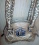 Малка, златиста дамска чанта Guess, снимка 3