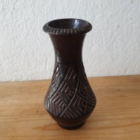 Продавам стара ретро керамична вазичка с релефи ваза керамика антика, снимка 2 - Вази - 39764661
