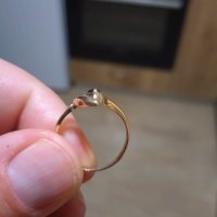 Златен пръстен с Натурален син Сапфир, снимка 3 - Пръстени - 44036462