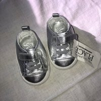 Бебешки сребърни маратонки , снимка 1 - Бебешки обувки - 28738874