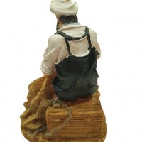 Статуетка Ahelos, Рибар, Керамична, 14х8 см, снимка 3 - Морски сувенири - 38414093