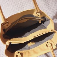 Чисто нова дамска чанта на D&G с подарък колан , снимка 8 - Чанти - 38144041