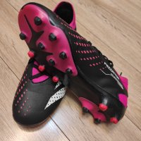 Футболни обувки Adidas Predator , снимка 4 - Детски обувки - 43612864