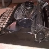 АНТИКА-triumph-ретро колекция-стара пишеща машина, снимка 5 - Колекции - 26226937