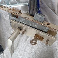 секретни немски брави+ яки дебели шилдове+ патрон + ключ, снимка 8 - Други стоки за дома - 43695438
