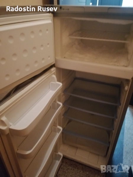 Продавам хладилник, снимка 1