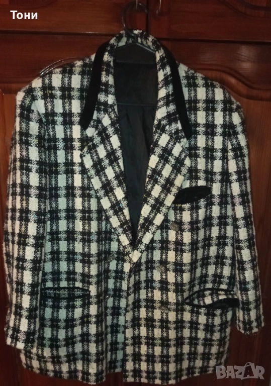 Ново Дамско Стилно Карирано Сако XL , снимка 1