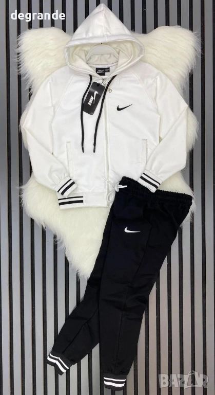 Спортен Комплект за Момче Nike  8  9 г., снимка 1