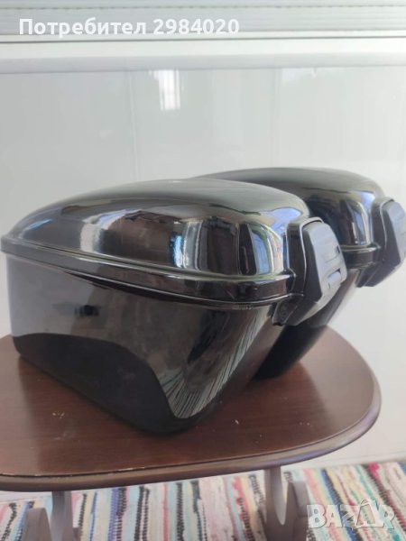 Твърди / пластмасови куфари за мотор, снимка 1