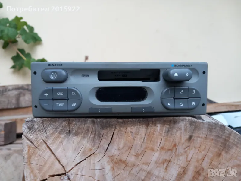 Оригинален касетофон Blaupunkt за RenaultClio.kangoo.twingo.scenic., снимка 1