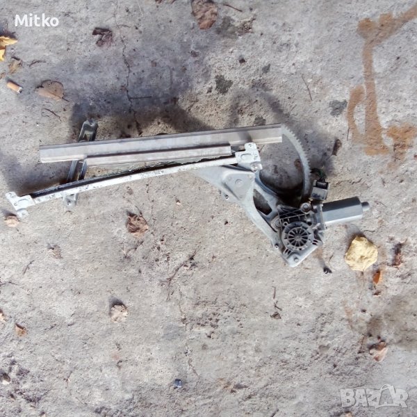 Стъкло повдигач Преден Ляв За Мерцедес-Бенц Ц класа 1998г / Mercedes-Benz C 1998y, снимка 1