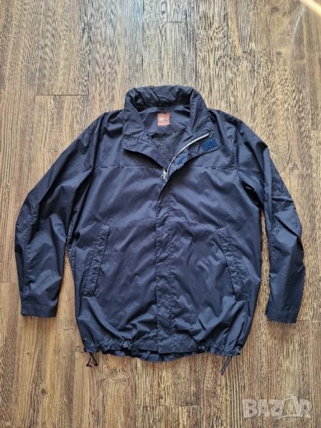 Страхотно мъжко яке HUGO BOSS , ветровка ,   размер XL , снимка 1