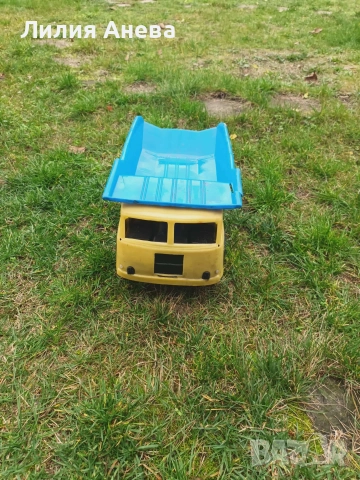 Продавам детски самосвал, снимка 2 - Коли, камиони, мотори, писти - 52485337