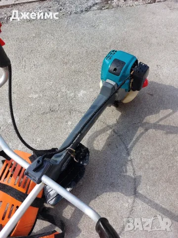 Професионален 4-тактов тример Makita, снимка 15 - Градинска техника - 49356609