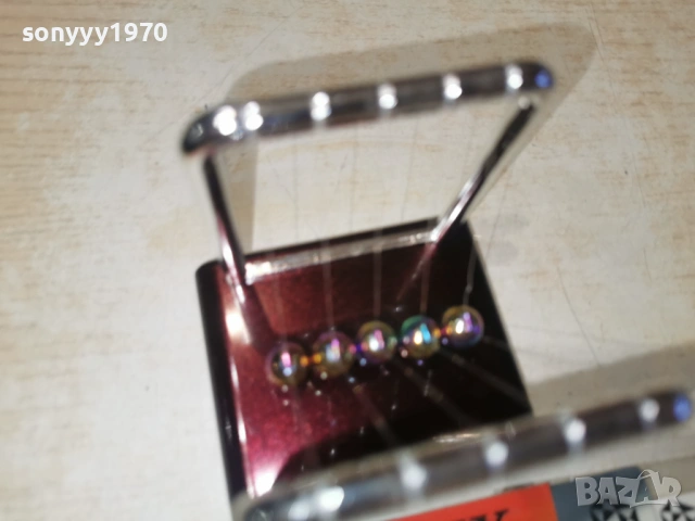 Люлката на Нютон хамелеон 9х9х8см 1601261335, снимка 7 - Колекции - 53121039