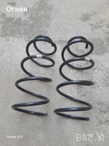 Оригинални предни пружини за BMW 320d X-drive E91 2011год. (I1)