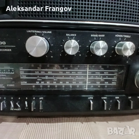 GRUNDIG RR 2000, снимка 3 - Радиокасетофони, транзистори - 53131088