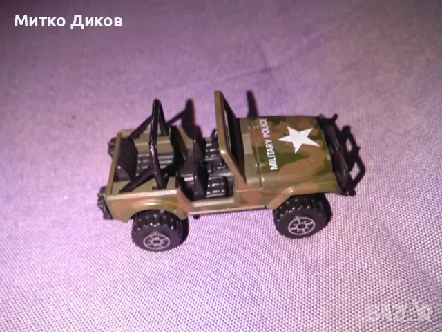 Колекционерска количка Военен джип 4 х 4 roader метална, снимка 3 - Колекции - 50165888
