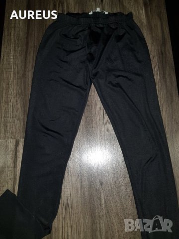 Черен лъскав клин