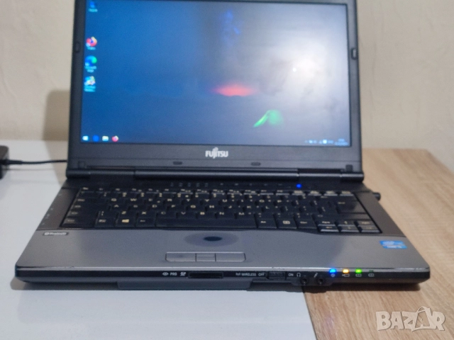 Лаптоп компютър Fujitsu - Core I5, 120 GB SSD, 5 GB Ram, снимка 2 - Лаптопи за работа - 52757031