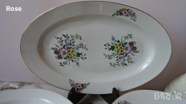 Порцелан на „Китка“ с декор полски цветя със златен кант., снимка 4 - Чинии - 51646521