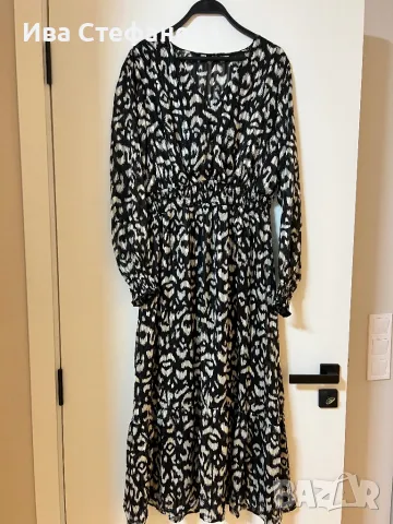 Нова стилна разкошна феерична елегантна черно бяла рокля волани къдри