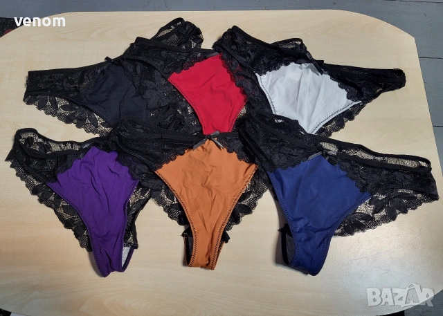 Секси бикини с дантела и лъскава материя отпред