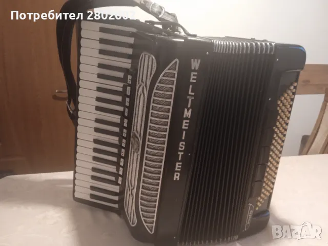 Продавам акордеон Weltmeister Supita Супита