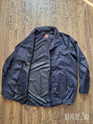 Страхотно мъжко яке HUGO BOSS , ветровка ,   размер XL , снимка 2 - Якета - 44852889