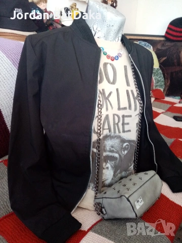 Дамски черен бомбър М#, снимка 2 - Якета - 53497250