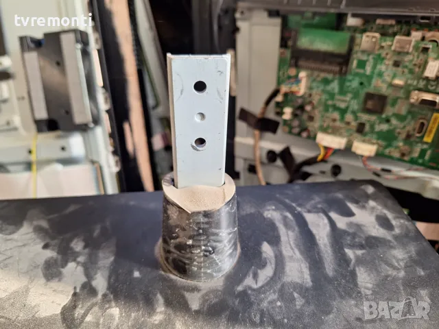 оригинална стойка телевизор TOSHIBA модел 32L2333D, снимка 2 - Части и Платки - 48413681