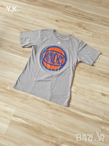 Оригинална тениска Adidas x New York Knicks NBA за момче, снимка 2 - Детски тениски и потници - 33221793